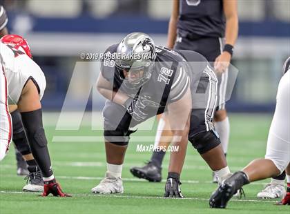 Thumbnail 2 in Cedar Hill vs. Guyer (UIL 6A Division 2 Region 1 Area Playoff) photogallery.