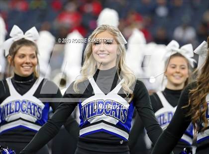 Thumbnail 3 in Cedar Hill vs. Guyer (UIL 6A Division 2 Region 1 Area Playoff) photogallery.