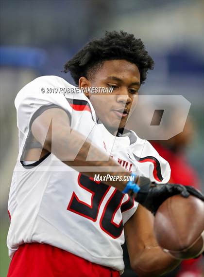 Thumbnail 2 in Cedar Hill vs. Guyer (UIL 6A Division 2 Region 1 Area Playoff) photogallery.