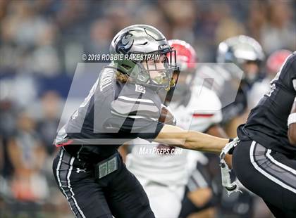 Thumbnail 3 in Cedar Hill vs. Guyer (UIL 6A Division 2 Region 1 Area Playoff) photogallery.