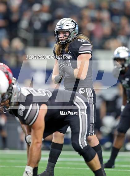 Thumbnail 2 in Cedar Hill vs. Guyer (UIL 6A Division 2 Region 1 Area Playoff) photogallery.