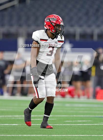 Thumbnail 2 in Cedar Hill vs. Guyer (UIL 6A Division 2 Region 1 Area Playoff) photogallery.