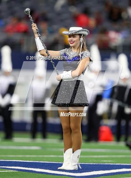 Thumbnail 2 in Cedar Hill vs. Guyer (UIL 6A Division 2 Region 1 Area Playoff) photogallery.