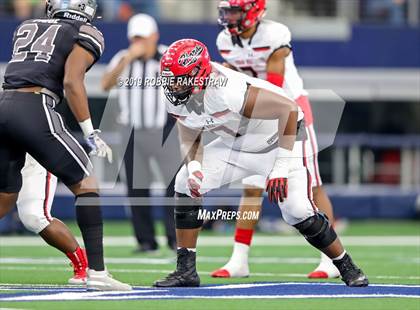 Thumbnail 3 in Cedar Hill vs. Guyer (UIL 6A Division 2 Region 1 Area Playoff) photogallery.