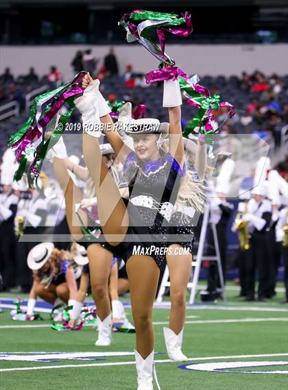Thumbnail 1 in Cedar Hill vs. Guyer (UIL 6A Division 2 Region 1 Area Playoff) photogallery.