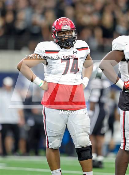 Thumbnail 2 in Cedar Hill vs. Guyer (UIL 6A Division 2 Region 1 Area Playoff) photogallery.