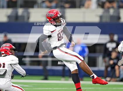 Thumbnail 2 in Cedar Hill vs. Guyer (UIL 6A Division 2 Region 1 Area Playoff) photogallery.