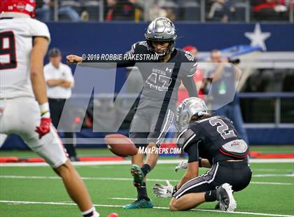 Thumbnail 3 in Cedar Hill vs. Guyer (UIL 6A Division 2 Region 1 Area Playoff) photogallery.