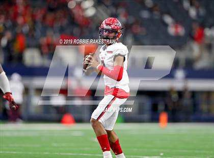Thumbnail 2 in Cedar Hill vs. Guyer (UIL 6A Division 2 Region 1 Area Playoff) photogallery.