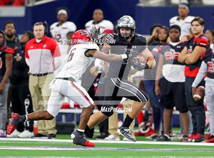 Thumbnail 1 in Cedar Hill vs. Guyer (UIL 6A Division 2 Region 1 Area Playoff) photogallery.