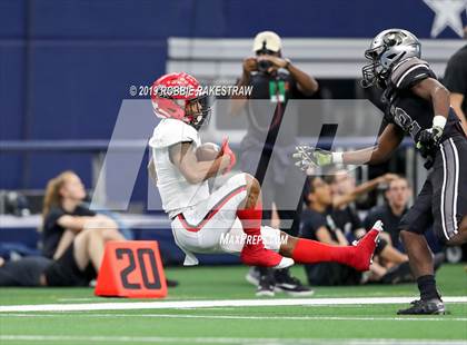 Thumbnail 3 in Cedar Hill vs. Guyer (UIL 6A Division 2 Region 1 Area Playoff) photogallery.