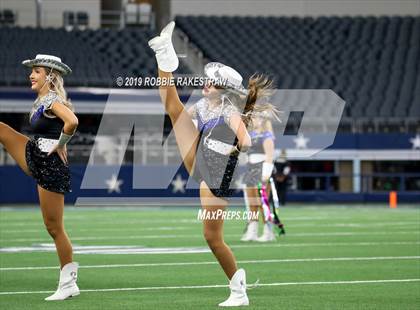 Thumbnail 2 in Cedar Hill vs. Guyer (UIL 6A Division 2 Region 1 Area Playoff) photogallery.