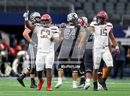 Thumbnail 2 in Cedar Hill vs. Guyer (UIL 6A Division 2 Region 1 Area Playoff) photogallery.