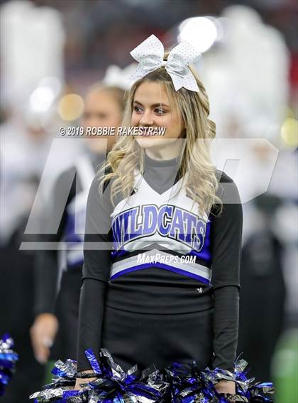 Thumbnail 3 in Cedar Hill vs. Guyer (UIL 6A Division 2 Region 1 Area Playoff) photogallery.