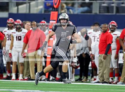 Thumbnail 2 in Cedar Hill vs. Guyer (UIL 6A Division 2 Region 1 Area Playoff) photogallery.
