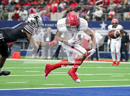 Thumbnail 2 in Cedar Hill vs. Guyer (UIL 6A Division 2 Region 1 Area Playoff) photogallery.