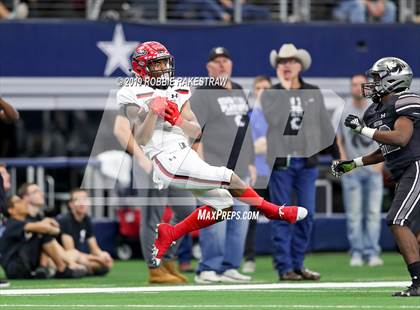 Thumbnail 3 in Cedar Hill vs. Guyer (UIL 6A Division 2 Region 1 Area Playoff) photogallery.