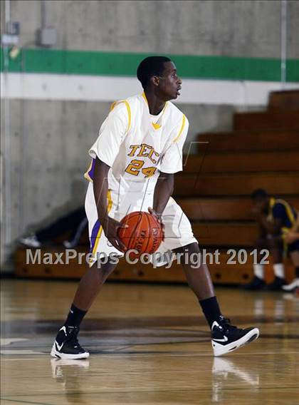 Thumbnail 1 in Oakland Tech vs. Pinole Valley (I Have A Dream Classic) photogallery.
