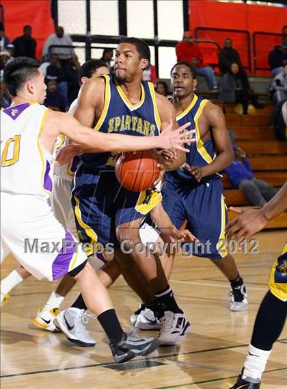Thumbnail 3 in Oakland Tech vs. Pinole Valley (I Have A Dream Classic) photogallery.