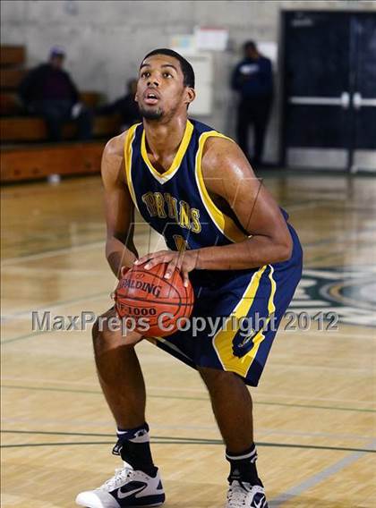 Thumbnail 1 in Oakland Tech vs. Pinole Valley (I Have A Dream Classic) photogallery.