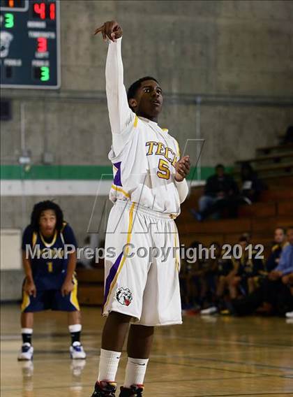Thumbnail 1 in Oakland Tech vs. Pinole Valley (I Have A Dream Classic) photogallery.