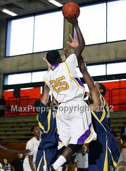 Thumbnail 2 in Oakland Tech vs. Pinole Valley (I Have A Dream Classic) photogallery.