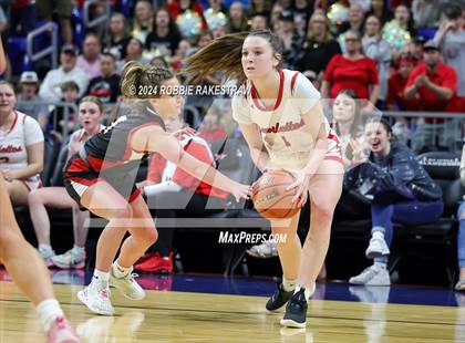 Thumbnail 1 in Huntington vs. Shallowater (UIL 3A Basketball Final) photogallery.