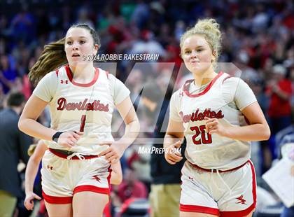 Thumbnail 1 in Huntington vs. Shallowater (UIL 3A Basketball Final) photogallery.