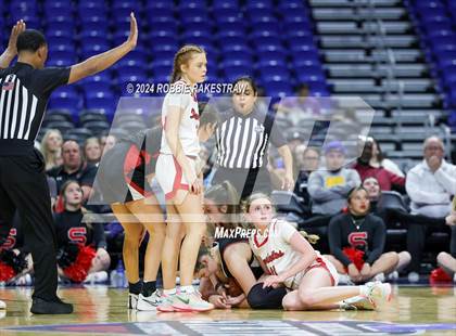 Thumbnail 1 in Huntington vs. Shallowater (UIL 3A Basketball Final) photogallery.