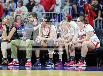 Thumbnail 3 in Huntington vs. Shallowater (UIL 3A Basketball Final) photogallery.