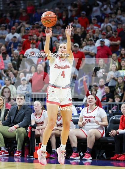Thumbnail 2 in Huntington vs. Shallowater (UIL 3A Basketball Final) photogallery.