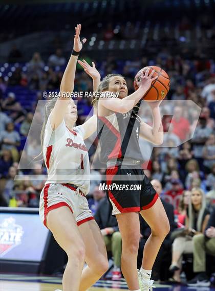 Thumbnail 2 in Huntington vs. Shallowater (UIL 3A Basketball Final) photogallery.