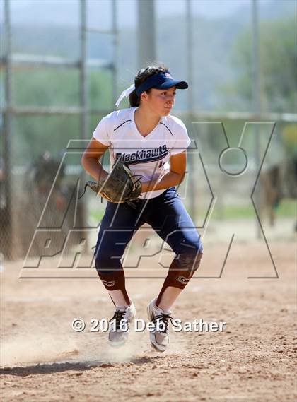 Thumbnail 1 in Apple Valley vs La Quinta photogallery.