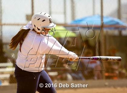 Thumbnail 1 in Apple Valley vs La Quinta photogallery.