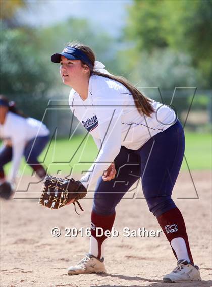Thumbnail 1 in Apple Valley vs La Quinta photogallery.