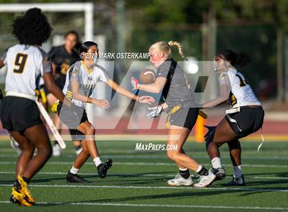 Thumbnail 2 in San Pedro @ Mira Costa photogallery.