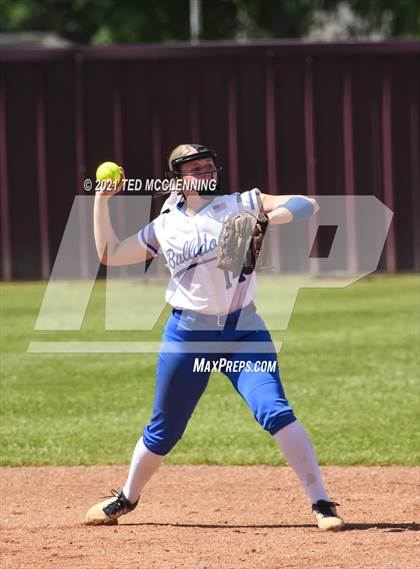 Thumbnail 2 in Star City vs Morrilton (AAA 4A State Playoff Round 2) photogallery.