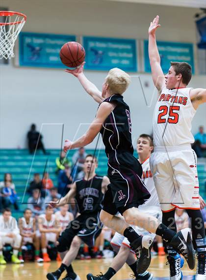 Thumbnail 1 in Murray vs. Jordan (Riverton Holiday Tournament) photogallery.