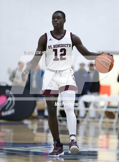 Thumbnail 1 in Calvert Hall vs St Benedict's Prep (Hearts 2 Hands Invitational) photogallery.