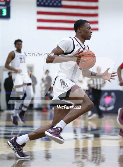 Thumbnail 3 in Calvert Hall vs St Benedict's Prep (Hearts 2 Hands Invitational) photogallery.