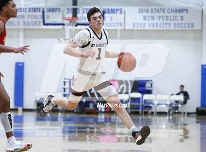 Thumbnail 2 in Calvert Hall vs St Benedict's Prep (Hearts 2 Hands Invitational) photogallery.