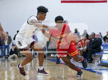 Thumbnail 2 in Calvert Hall vs St Benedict's Prep (Hearts 2 Hands Invitational) photogallery.