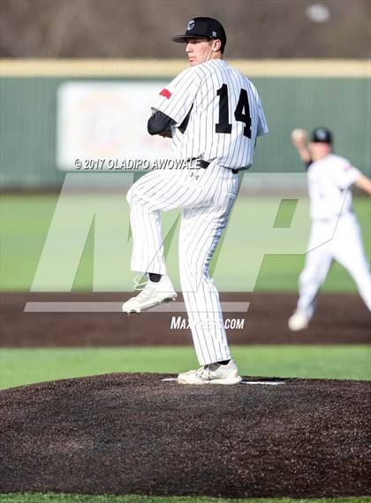 Thumbnail 2 in Guyer [John H.] vs Rockwall (Jesuit Tournament) photogallery.