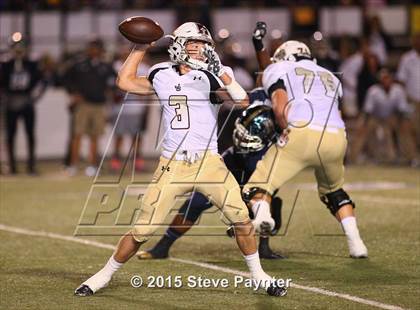 Thumbnail 2 in JSerra Catholic vs. St. John Bosco photogallery.