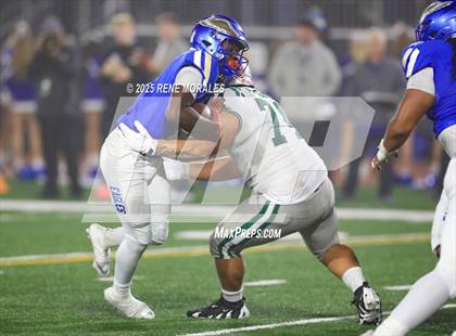 Thumbnail 2 in De La Salle vs Santa Margarita (CIF State Bowl Open Division Final) photogallery.