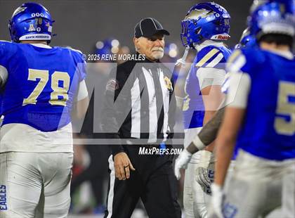 Thumbnail 2 in De La Salle vs Santa Margarita (CIF State Bowl Open Division Final) photogallery.
