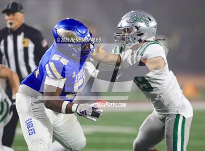 Thumbnail 3 in De La Salle vs Santa Margarita (CIF State Bowl Open Division Final) photogallery.