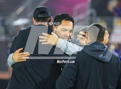 Thumbnail 2 in De La Salle vs Santa Margarita (CIF State Bowl Open Division Final) photogallery.