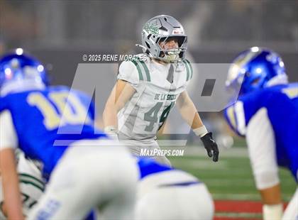 Thumbnail 1 in De La Salle vs Santa Margarita (CIF State Bowl Open Division Final) photogallery.