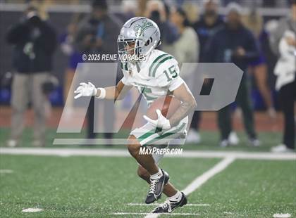 Thumbnail 1 in De La Salle vs Santa Margarita (CIF State Bowl Open Division Final) photogallery.